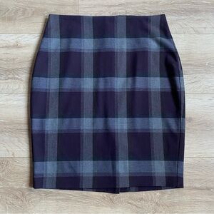 Le Chateau Classic Pencil skirt eggplant / purple plaid office business attire
